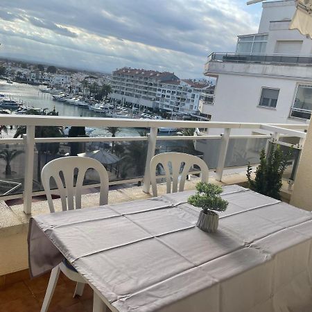 Appartement Magnifique Vue Sur Le Canal Et La Mer D'Empuriabrava Exteriör bild
