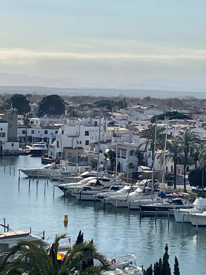 Appartement Magnifique Vue Sur Le Canal Et La Mer D'Empuriabrava Exteriör bild